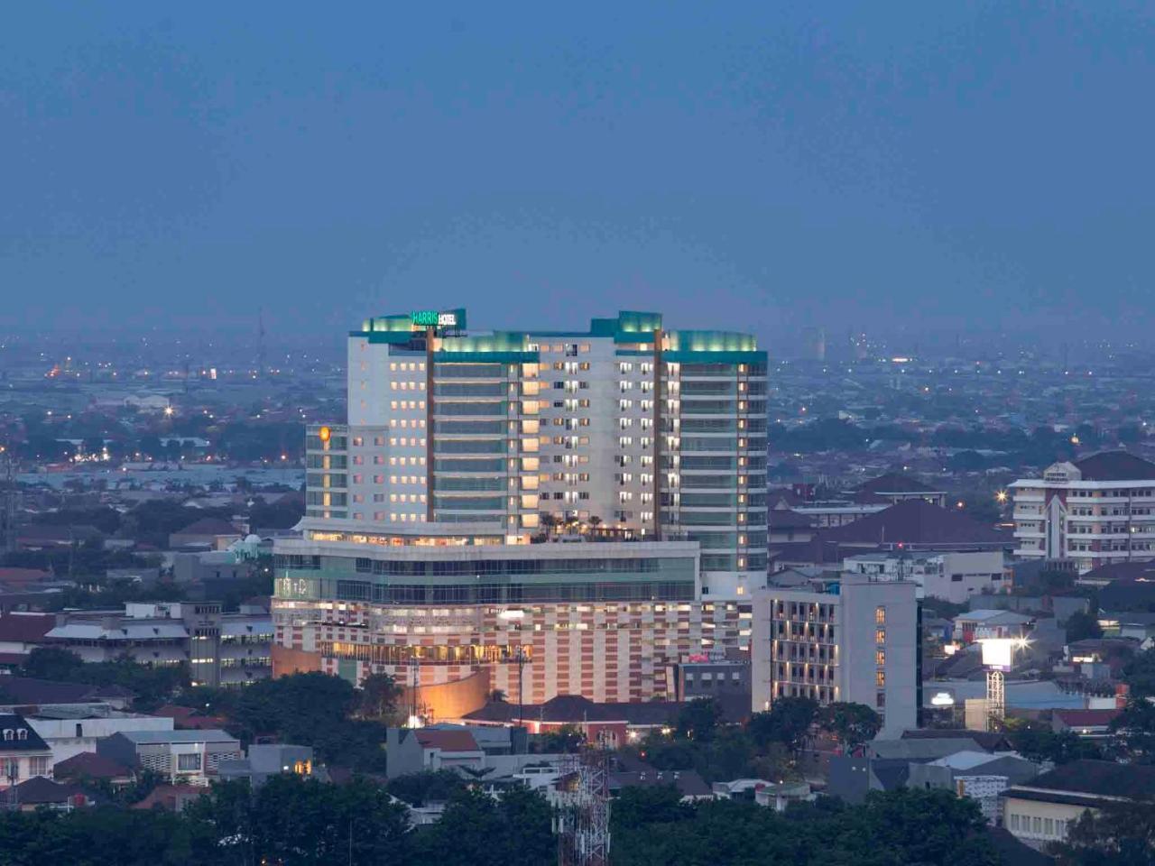 HARRIS Hotel Sentraland Semarang Exterior foto