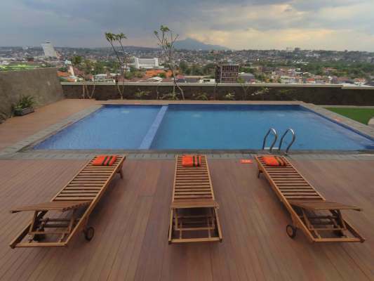 HARRIS Hotel Sentraland Semarang Exterior foto
